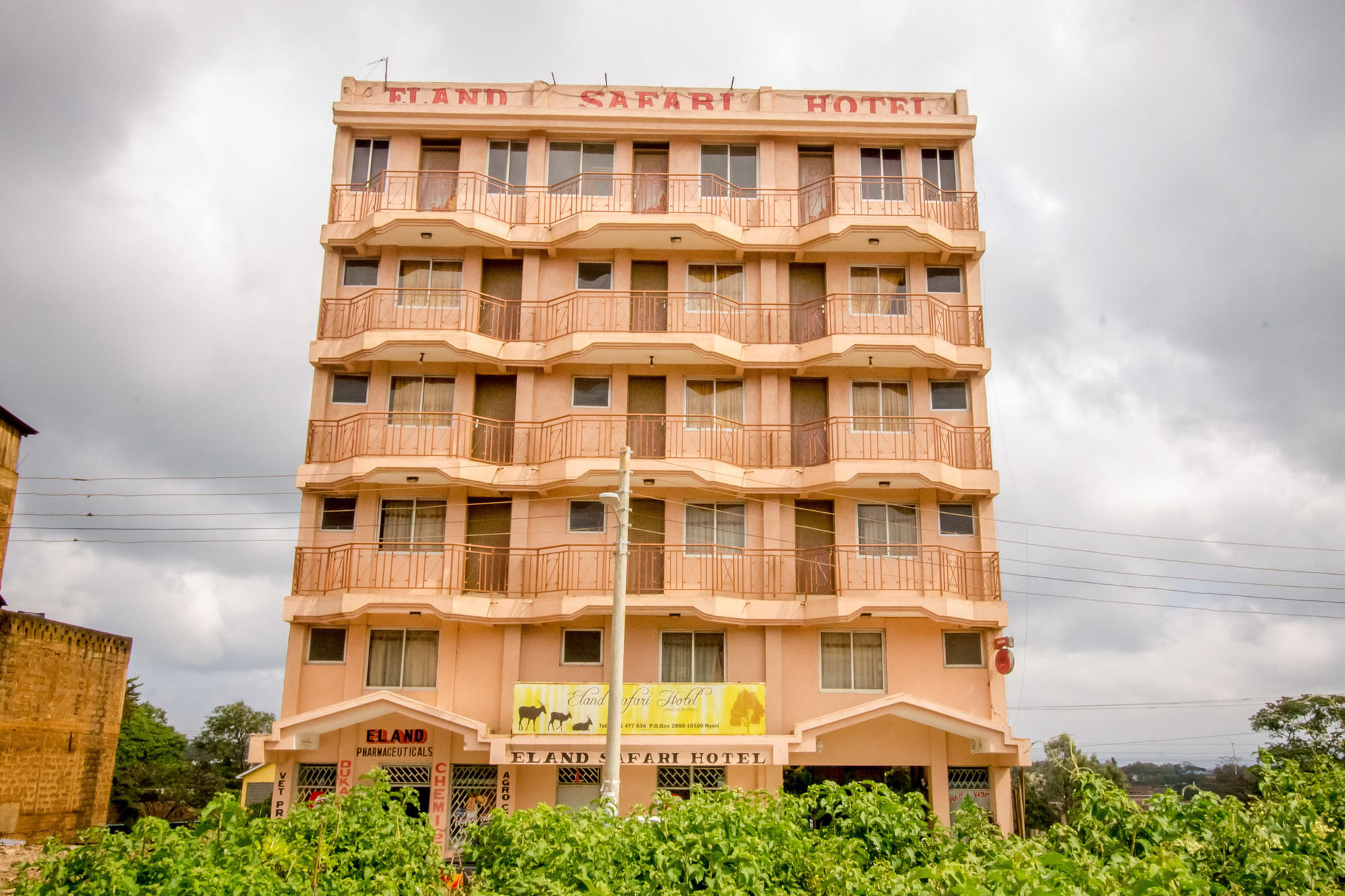 Eland Safari Hotel Nyeri Exterior foto