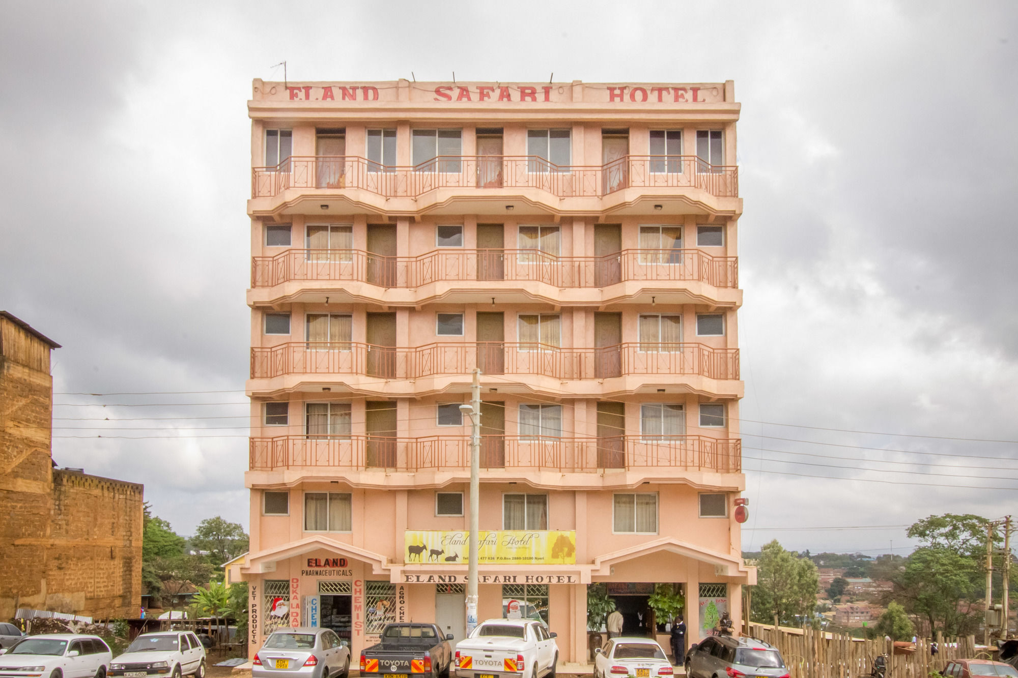 Eland Safari Hotel Nyeri Exterior foto