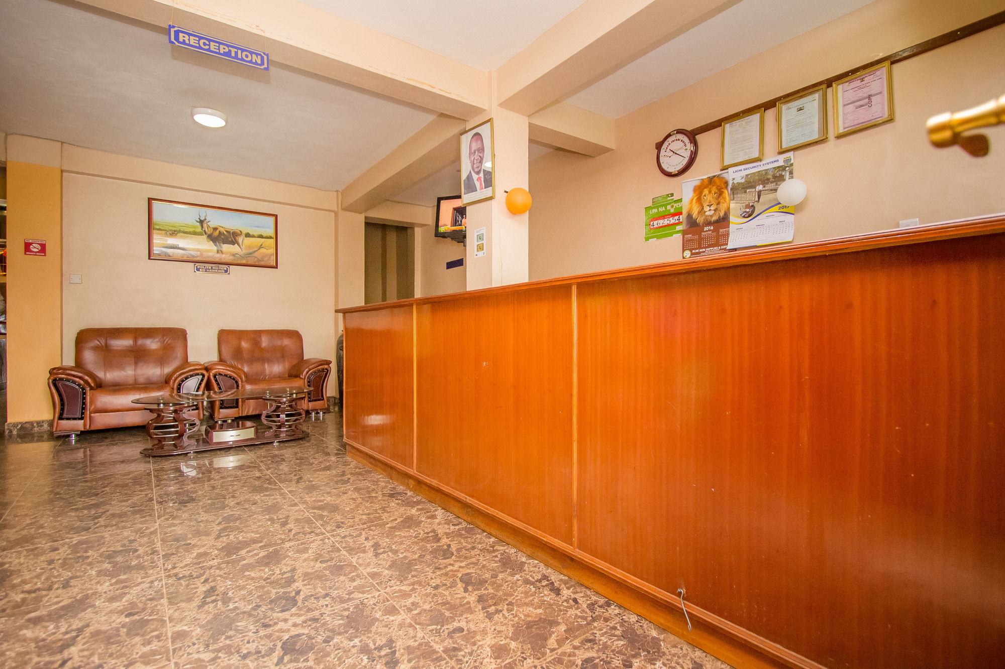 Eland Safari Hotel Nyeri Exterior foto